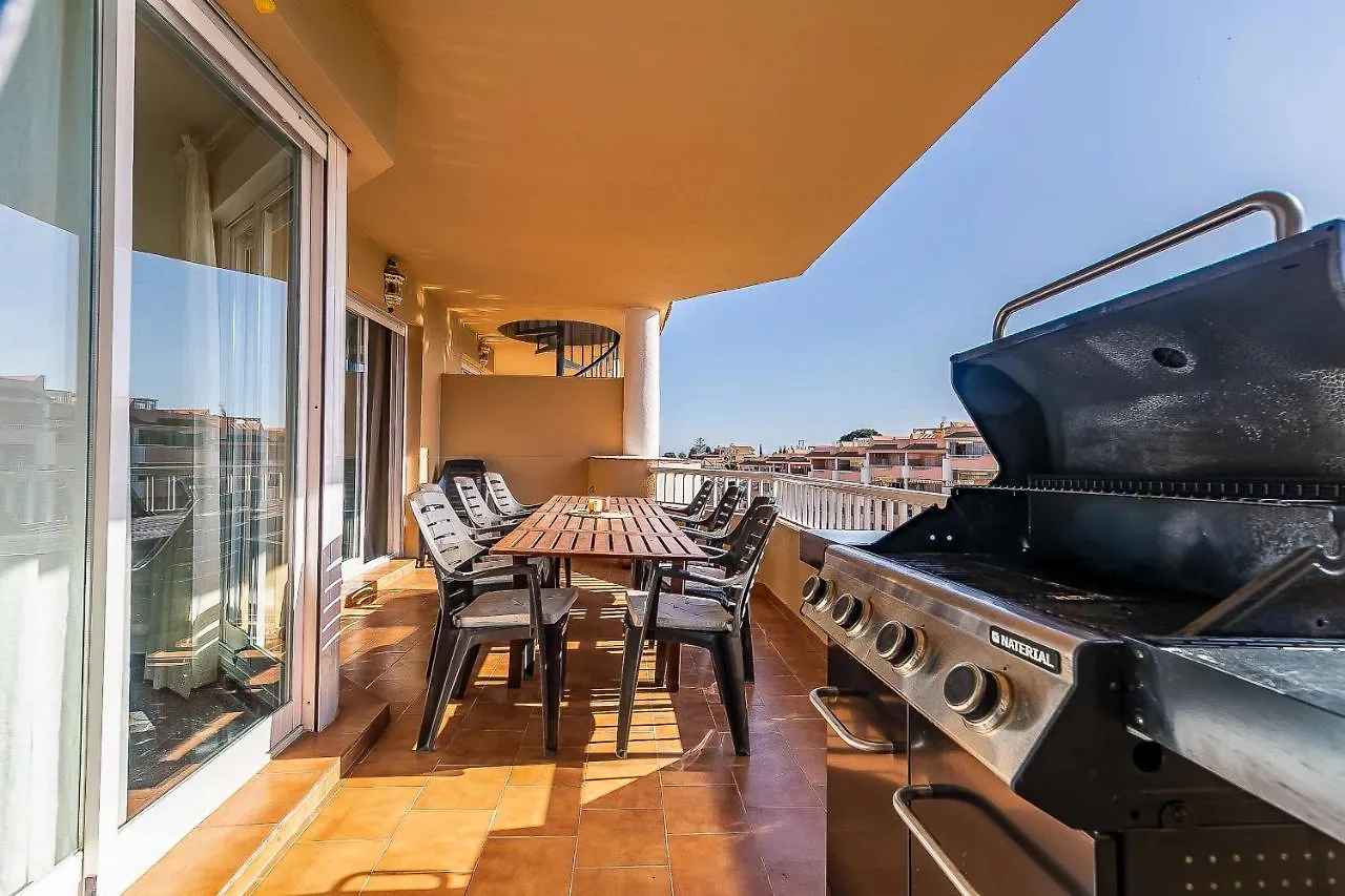69-Penthouse Apartment With Views In Torreblanca, Фуэнхирола