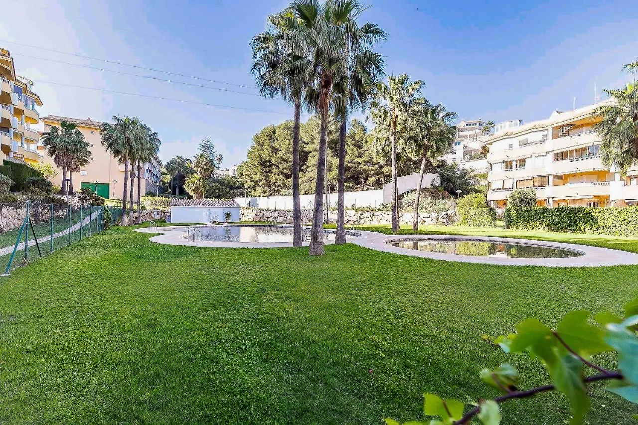 69-Penthouse Apartment With Views In Torreblanca, Фуэнхирола